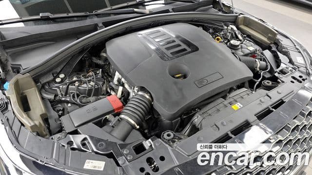 Land Rover Range Rover Velar 2022 — ფოტო 6/20