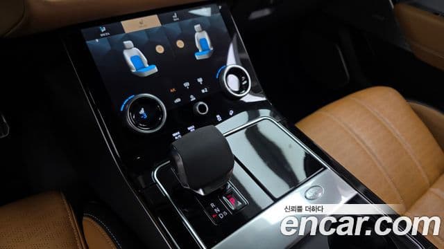 Land Rover Range Rover Velar 2022 — ფოტო 9/20