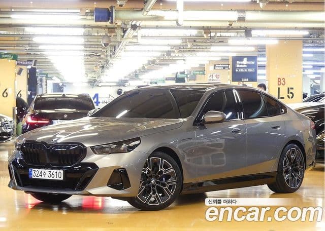 BMW 5 Series 2026 — Şəkil 10/20