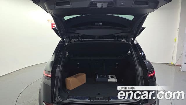 Land Rover Range Rover Evoque 2025 — Фото 10/20