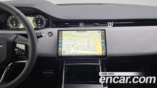 Land Rover Range Rover Evoque 2025 — Фото 14/20