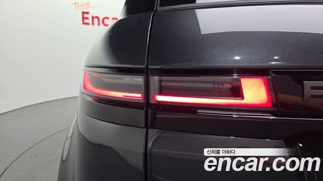 Land Rover Range Rover Evoque 2025 — Фото 19/20