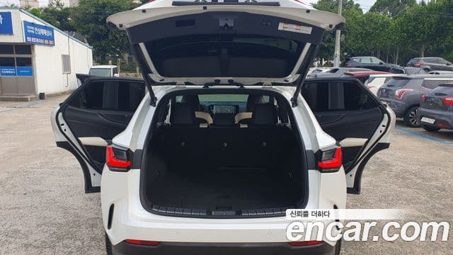 Lexus NX350h 2023 — Şəkil 14/18