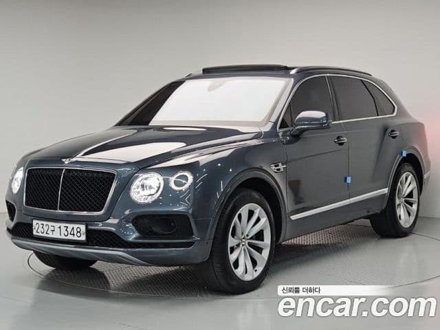 Bentley Bentayga 2019 — Фото 18/18