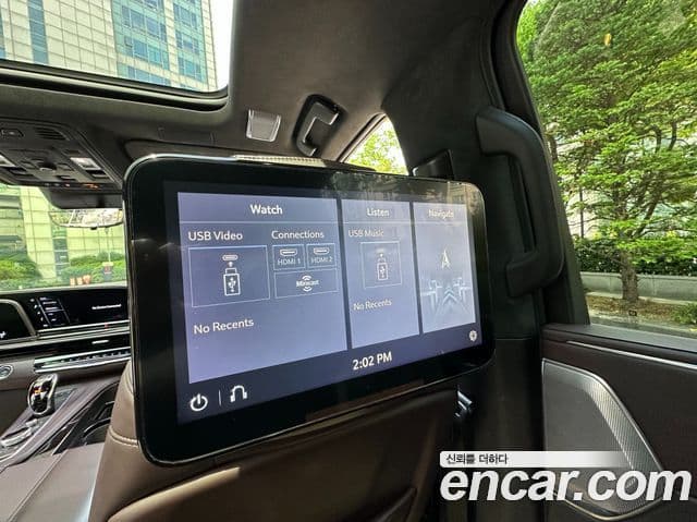 Cadillac Escalade 2021 — ფოტო 15/16