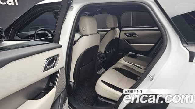 Land Rover Range Rover Velar 2018 — Фото 12/20