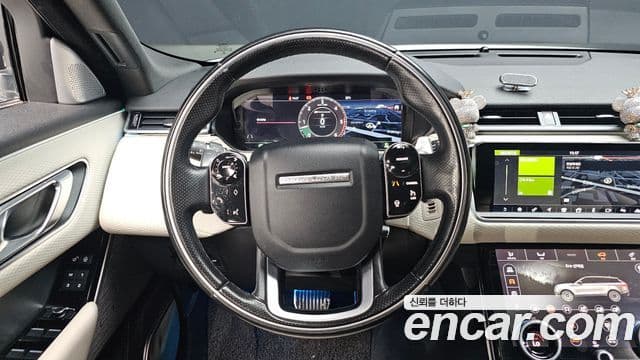 Land Rover Range Rover Velar 2018 — Фото 13/20