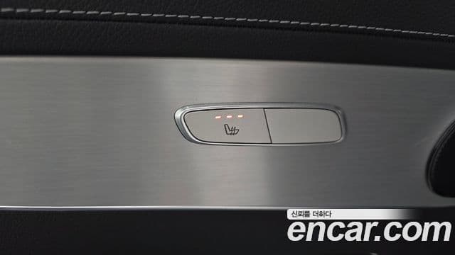 Mercedes-Benz GLC-Class 2021 — Şəkil 19/20