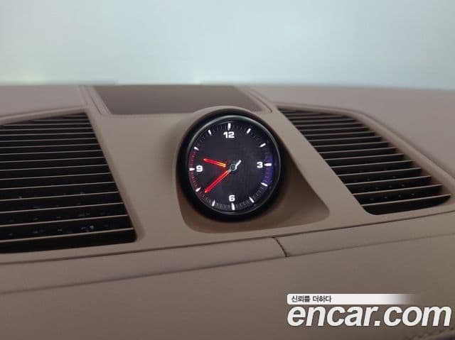 Porsche Cayenne 2023 — Şəkil 13/20