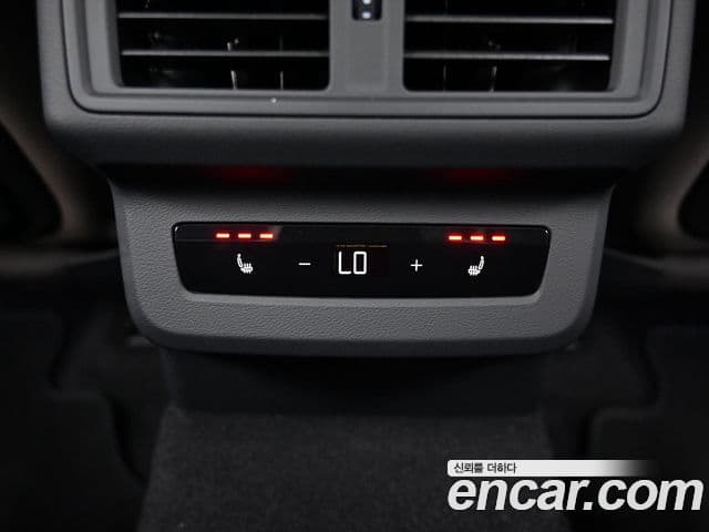 Audi Q5 2025 — Фото 18/20