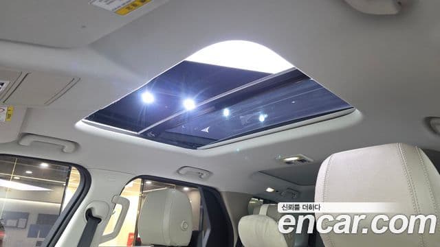 Land Rover Discovery 5 2019 — ფოტო 19/20