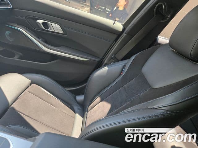 BMW 3 Series 2021 — ფოტო 9/20