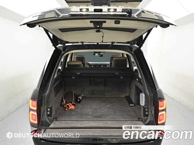 Land Rover Range Rover 2020 — Фото 18/20