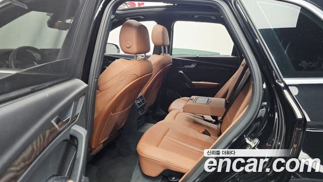 Audi Q5 2023 — ფოტო 10/20