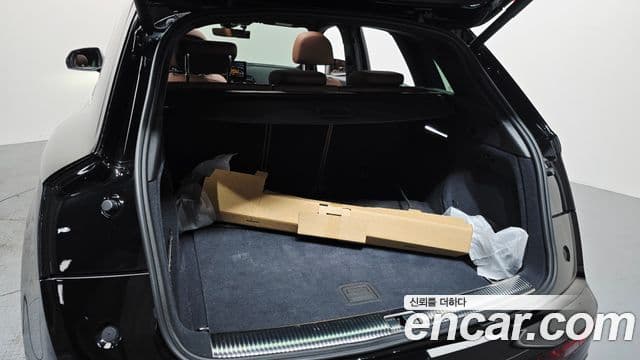Audi Q5 2023 — ფოტო 18/20