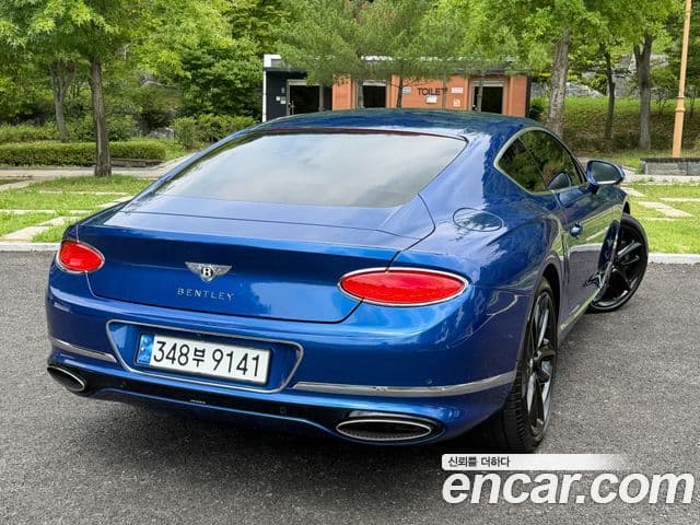 Bentley Continental GT 2019 — Фото 1/20