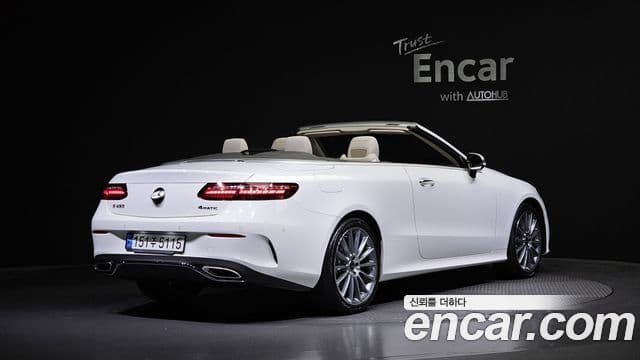 Mercedes-Benz E-Class 2023 — ფოტო 2/20