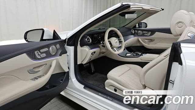 Mercedes-Benz E-Class 2023 — ფოტო 11/20