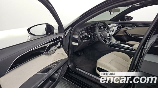 Audi A8 2023 — Şəkil 9/20