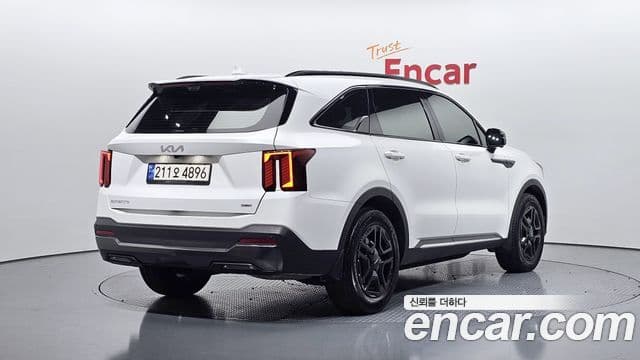 Kia Sorento 2023 — ფოტო 2/20
