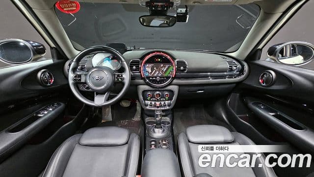 Mini Cooper Clubman 2021 — Фото 10/20