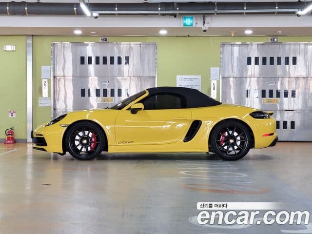 Porsche 718 Boxster 2022 — Фото 2/20
