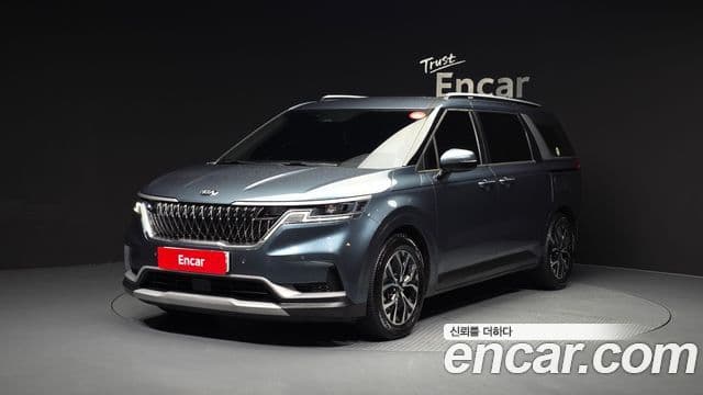 Kia Carnival 2021 — ფოტო 1/20