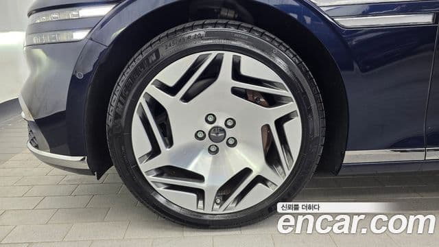 Genesis G90 2023 — ფოტო 5/20