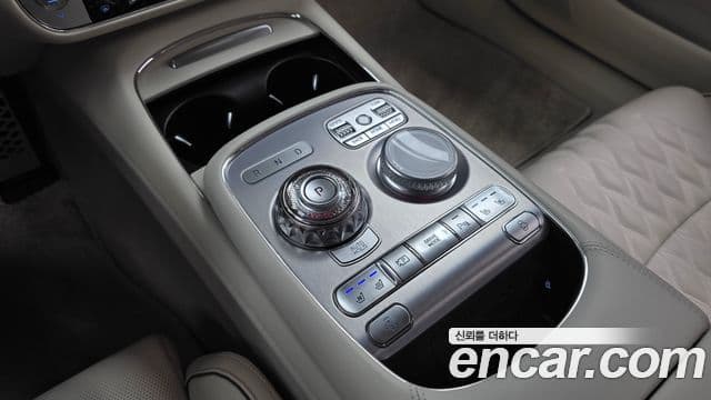 Genesis G90 2023 — ფოტო 9/20