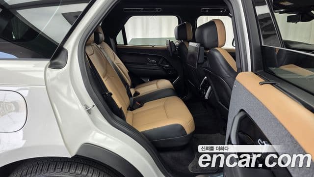 Land Rover Range Rover Sport 2024 — Фото 12/20