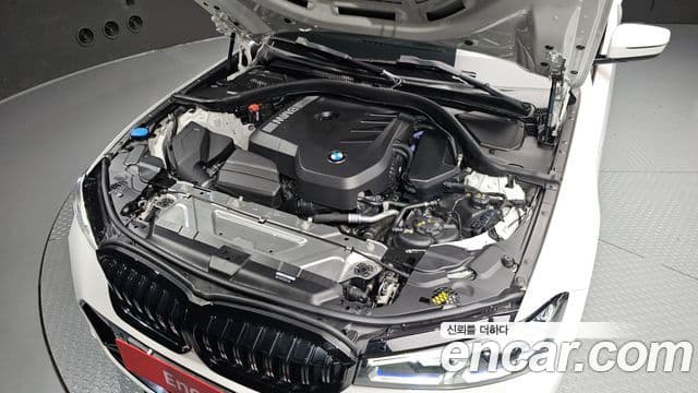 BMW 3 Series 2025 — ფოტო 6/20