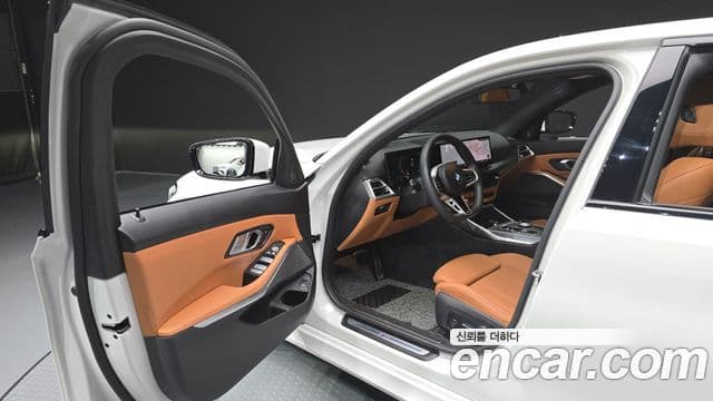 BMW 3 Series 2025 — ფოტო 10/20
