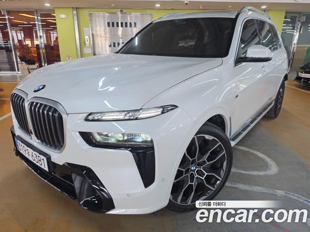 BMW X7 2025 — Фото 20/20