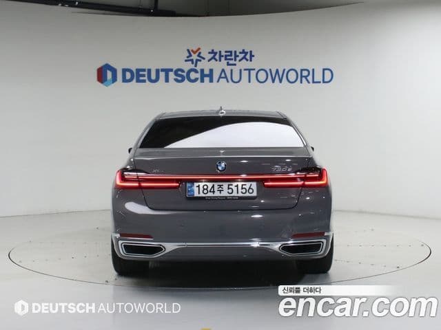BMW 7 Series 2021 — ფოტო 3/20