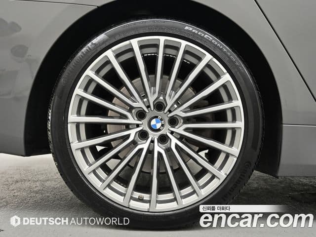 BMW 7 Series 2021 — ფოტო 4/20