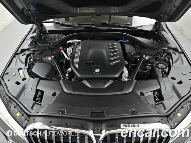 BMW 7 Series 2021 — ფოტო 5/20