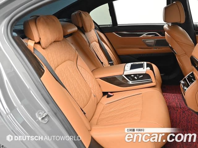 BMW 7 Series 2021 — ფოტო 12/20