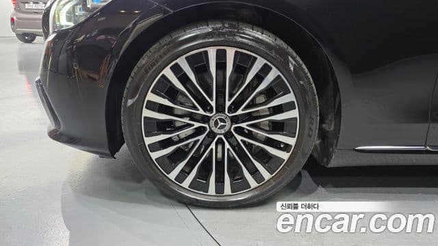 Mercedes-Benz S-Class 2021 — ფოტო 5/20
