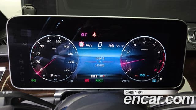 Mercedes-Benz S-Class 2021 — ფოტო 8/20