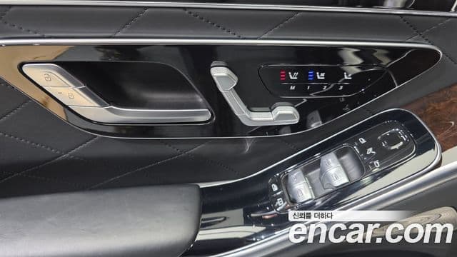 Mercedes-Benz S-Class 2021 — ფოტო 13/20