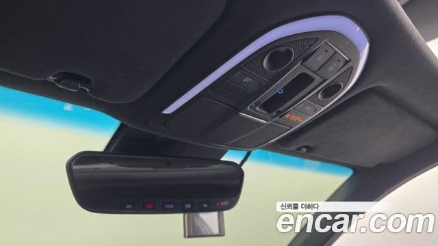 Genesis G70 2018 — ფოტო 16/20