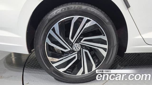 Volkswagen Jetta 2020 — Şəkil 5/20