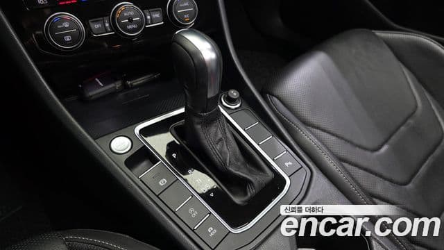 Volkswagen Jetta 2020 — Şəkil 9/20