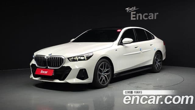 BMW 5 Series 2025 — ფოტო 1/20