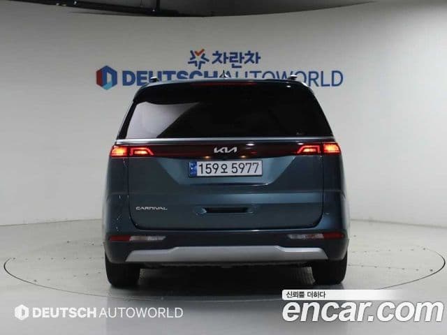 Kia Carnival 2021 — ფოტო 3/20