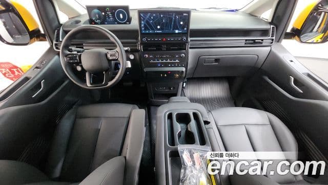 Hyundai Staria 2026 — Şəkil 30/33