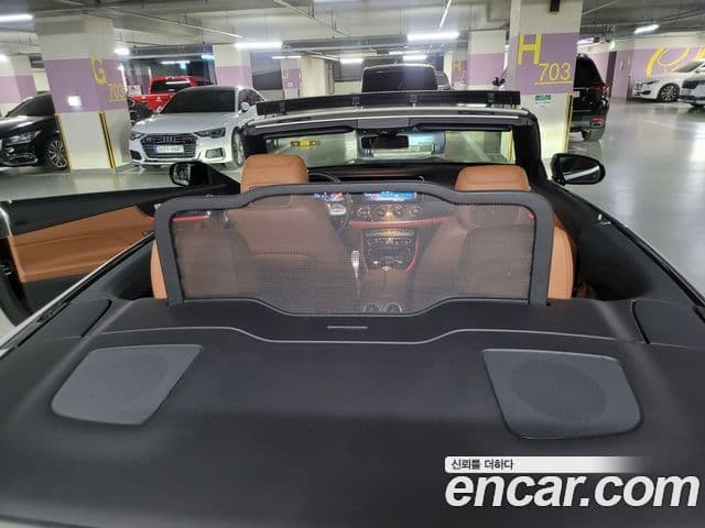 Mercedes-Benz E-Class 2019 — ფოტო 8/20