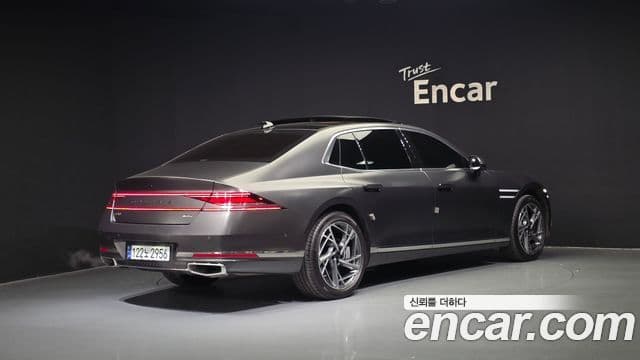 Genesis G90 2022 — ფოტო 2/20
