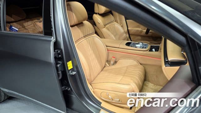 Genesis G90 2022 — ფოტო 12/20