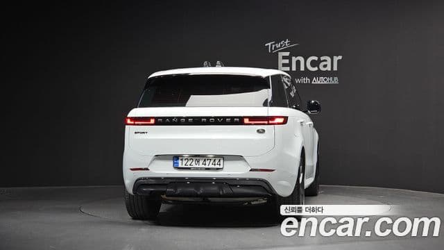 Land Rover Range Rover Sport 2023 — Фото 4/20